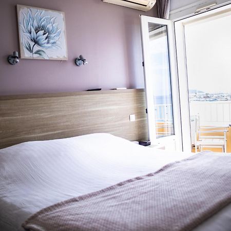 Hotel Beau Rivage Le Lavandou Exterior photo