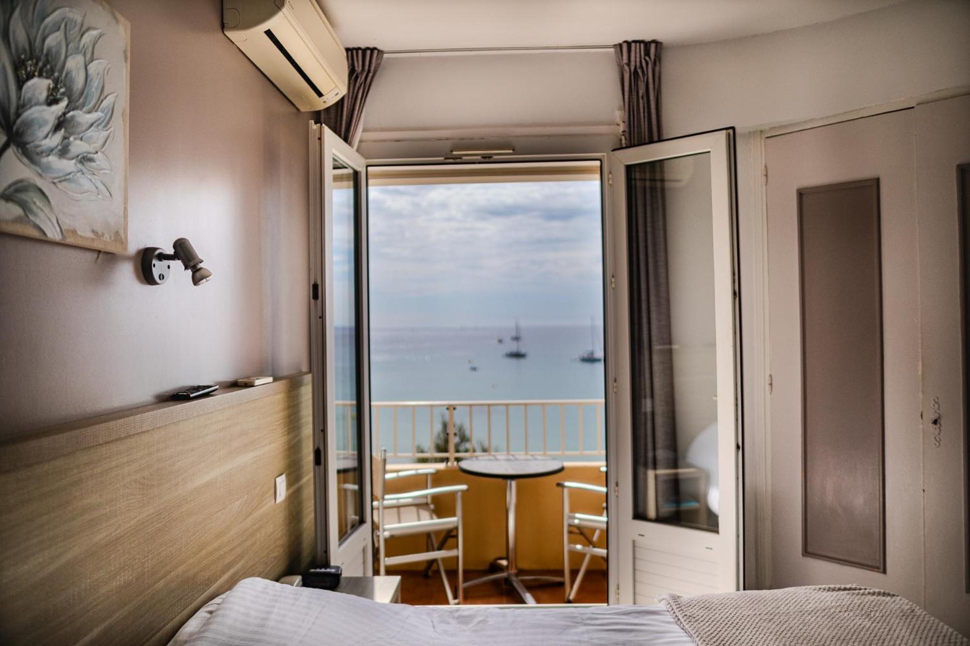 Hotel Beau Rivage Le Lavandou Exterior photo